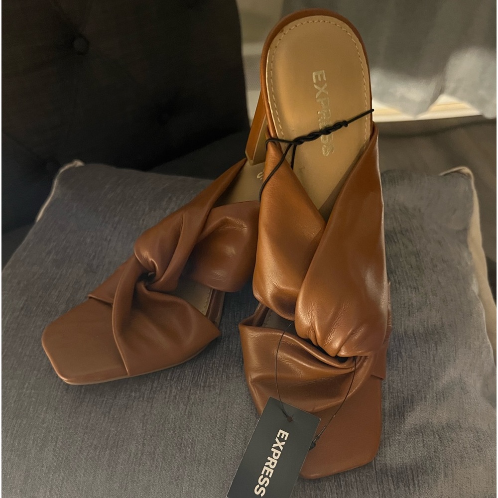 Open toe sandal